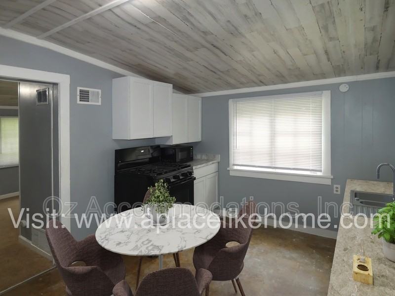 5400 Nw Venetian Dr - Photo 2 of 14