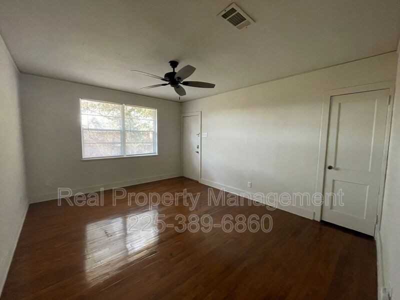 725 Carol Marie Dr #4 - Photo 3 of 12