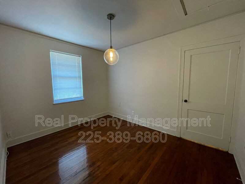 725 Carol Marie Dr #4 - Photo 4 of 12