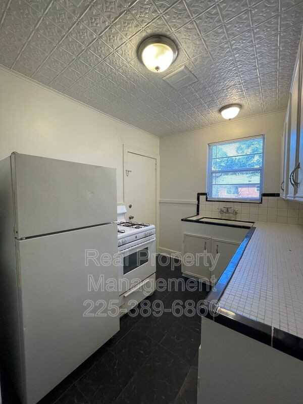 725 Carol Marie Dr #4 - Photo 6 of 12
