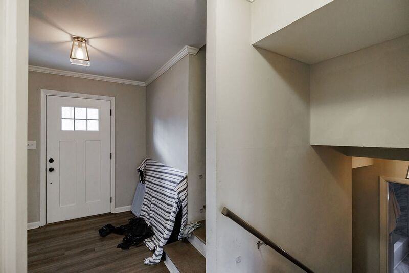 140 Woodvalley Ln - Photo 2 of 29