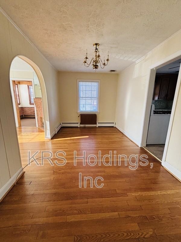 900 N 37th St - Photo 3 of 16