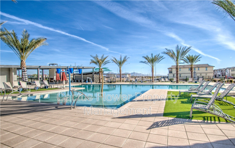 8303 E Prairie Ave - Photo 2 of 50