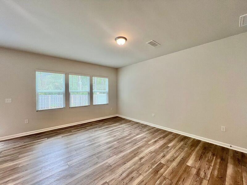 812 Mckenzie Park Ter - Photo 6 of 31