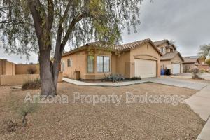 featured image of 6351 W Hilton Ave