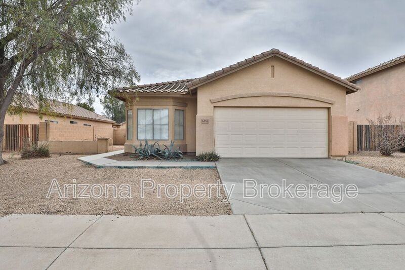 6351 W Hilton Ave - Photo 2 of 31