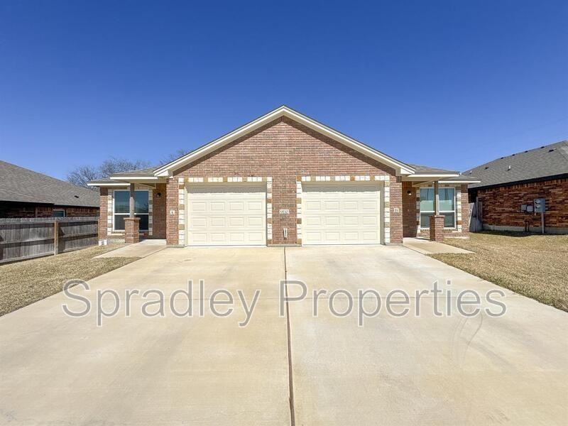 9110 Winding Ct Unit A - Photo 2 of 17