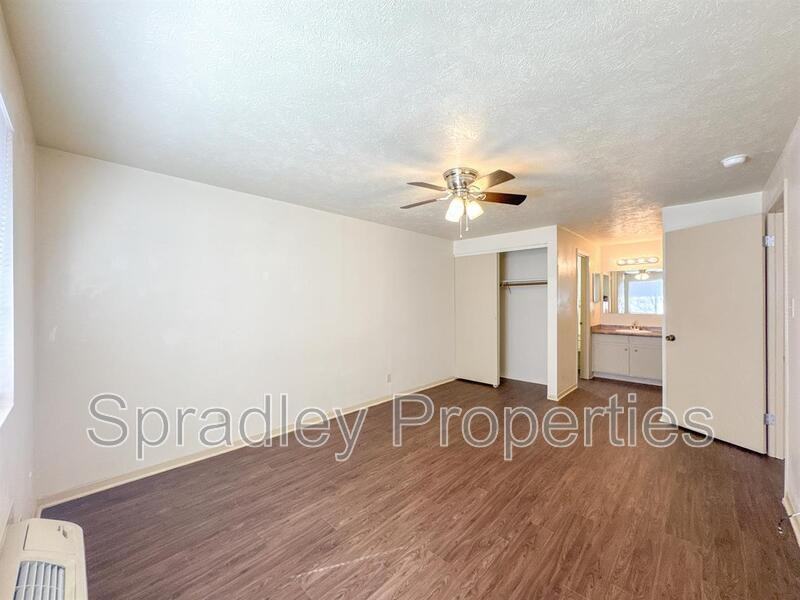 608 John Paul Jones Dr #158 - Photo 7 of 9