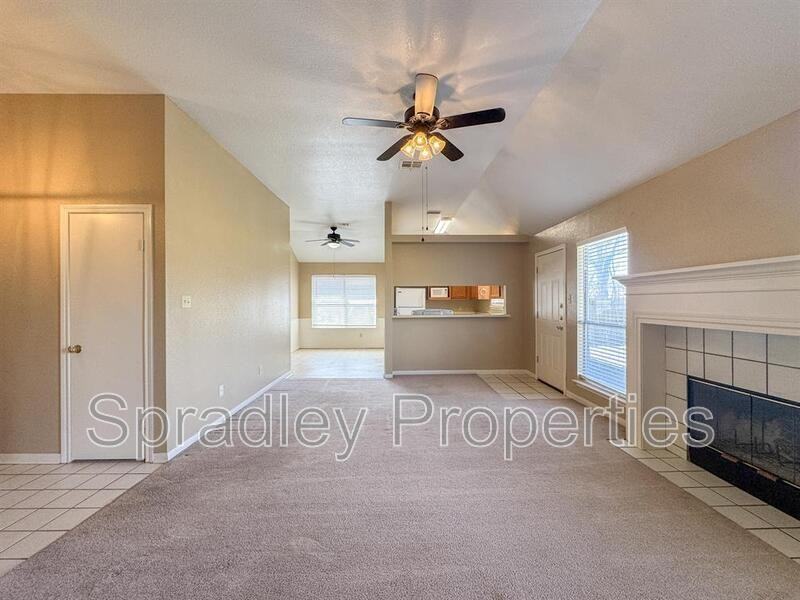 4612 Stone Pointe Dr - Photo 4 of 18