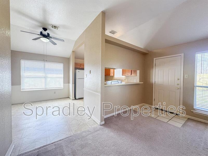4612 Stone Pointe Dr - Photo 5 of 18