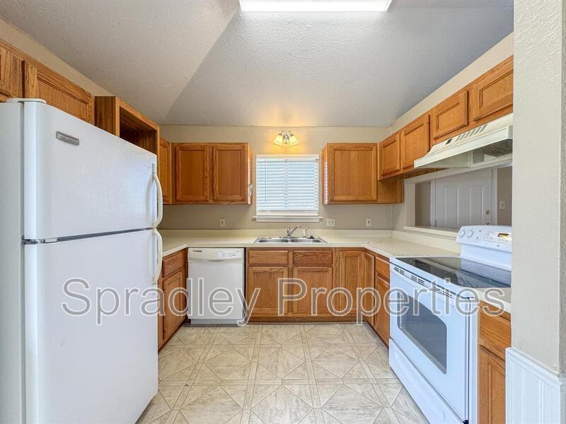 4612 Stone Pointe Dr - Photo 7 of 18