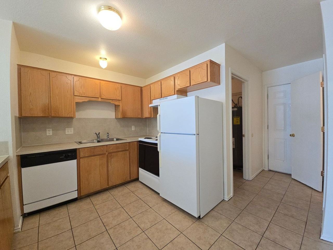 4507 Mattie Dr #C - Photo 4 of 15