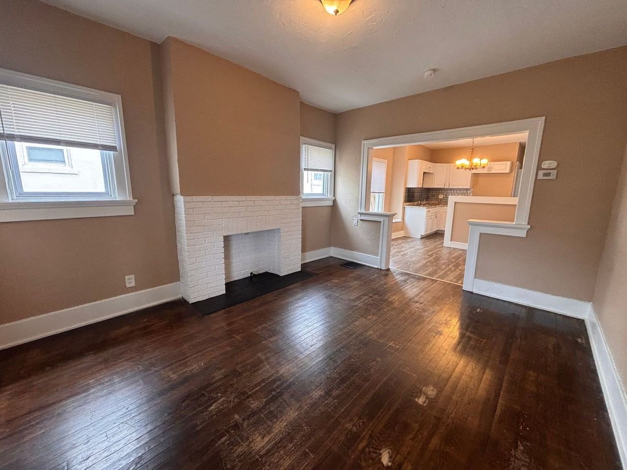 1212 W Fairview Ave - Photo 2 of 23