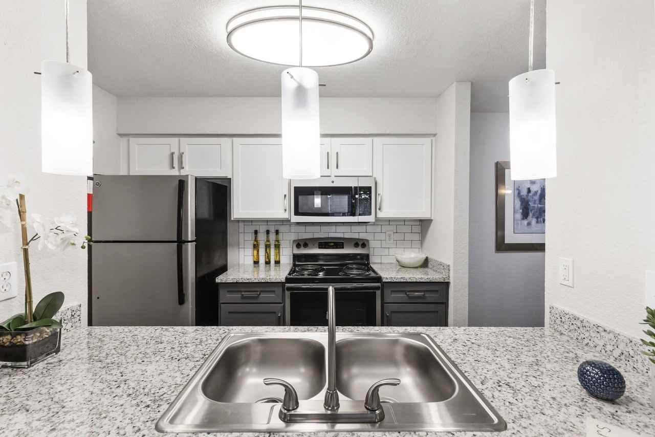 The Adalene - Photo 5 of 43