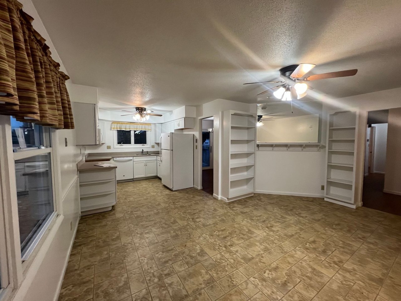 2405 W Iles Ave - Photo 4 of 11