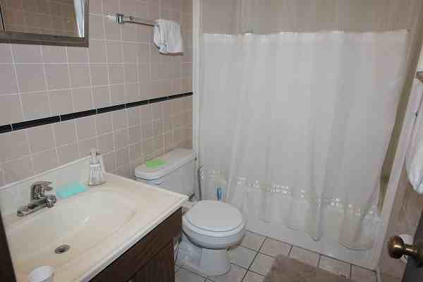 SAXONY APARTMENTS -- 019 - Photo 5 of 18