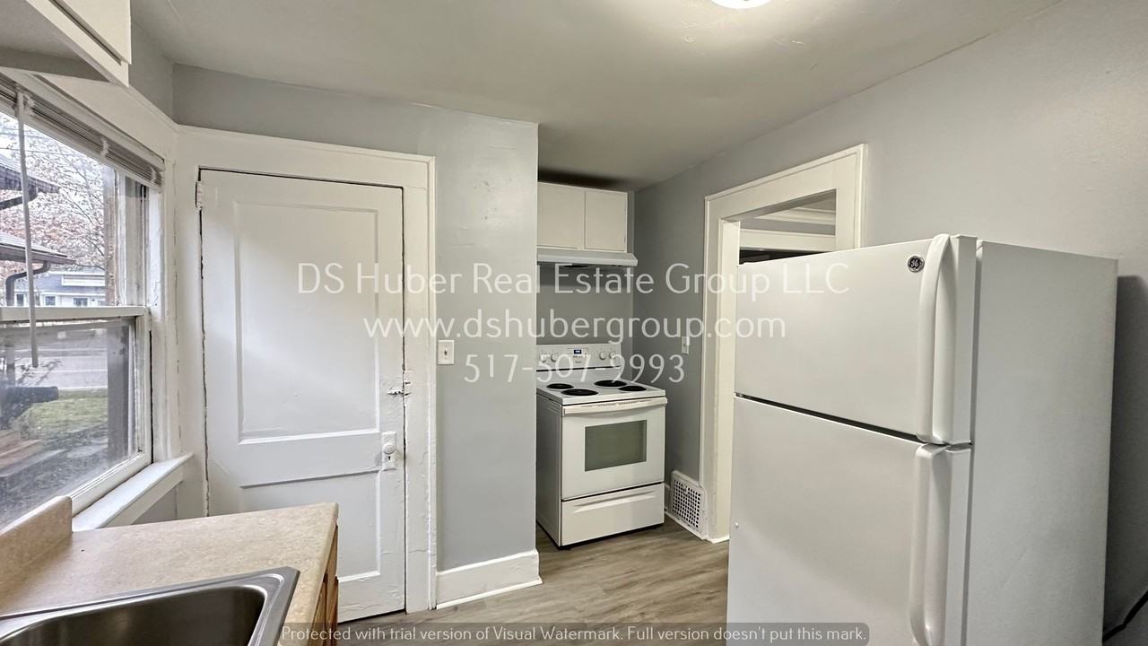 1136 N Martin Luther King Jr Blvd - Photo 2 of 14