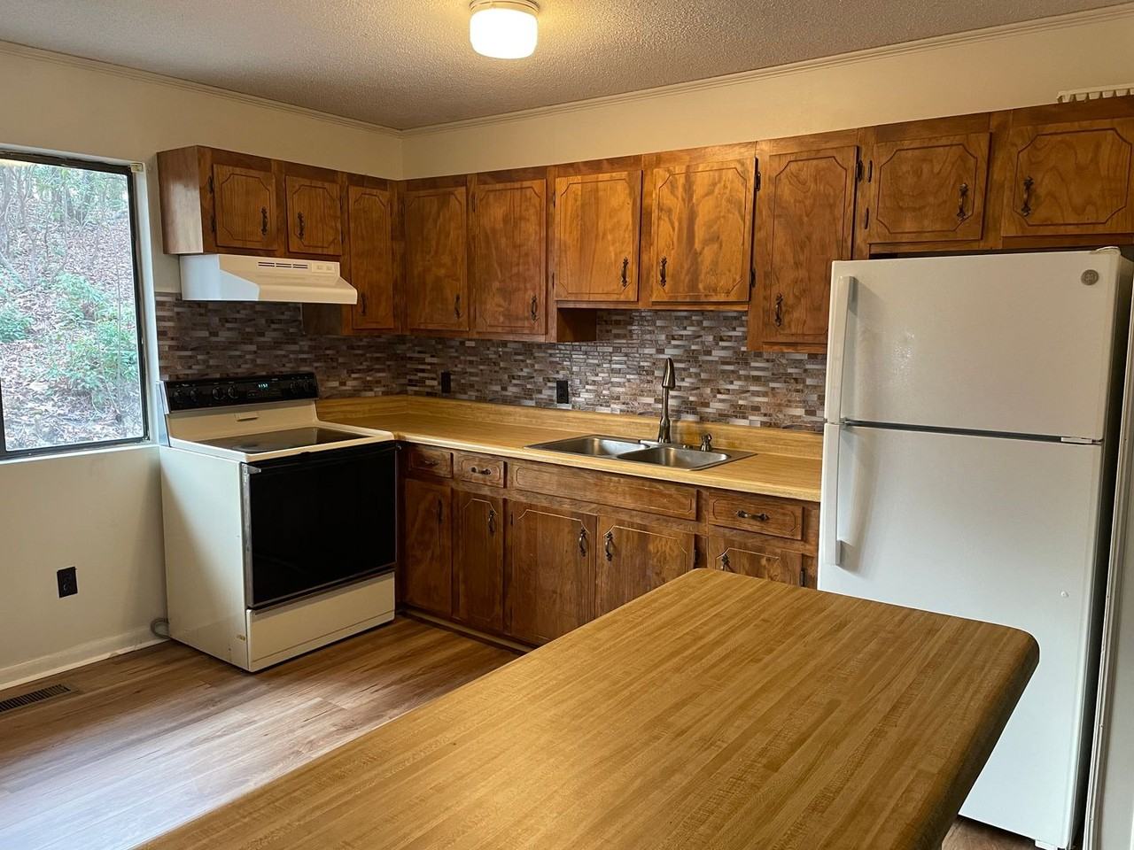 Woods Dr - Photo 4 of 10