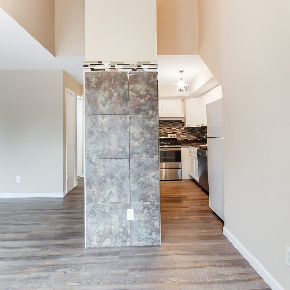 9801 Walnut Street - Photo 3 of 19