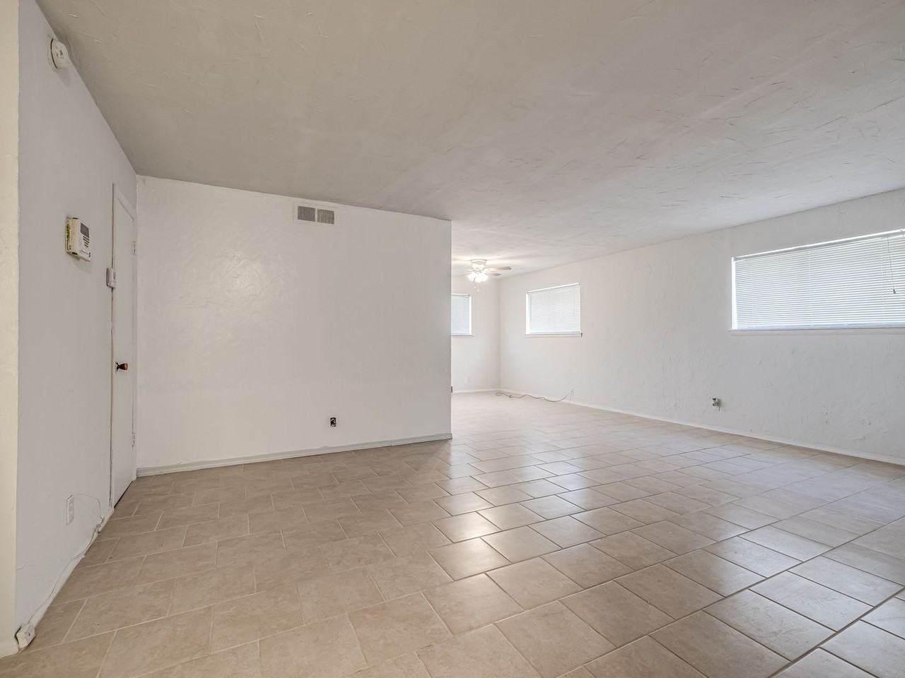 33 1/2 Ne 63rd St - Photo 2 of 27