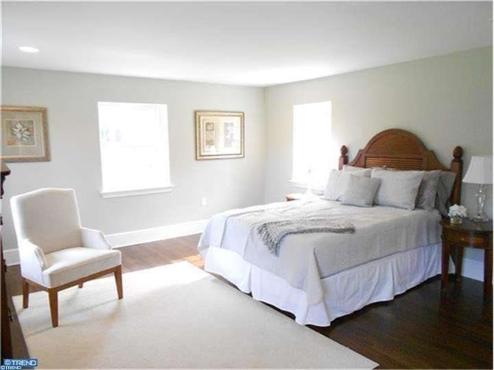 504 Conshohocken State Rd - Photo 2 of 9