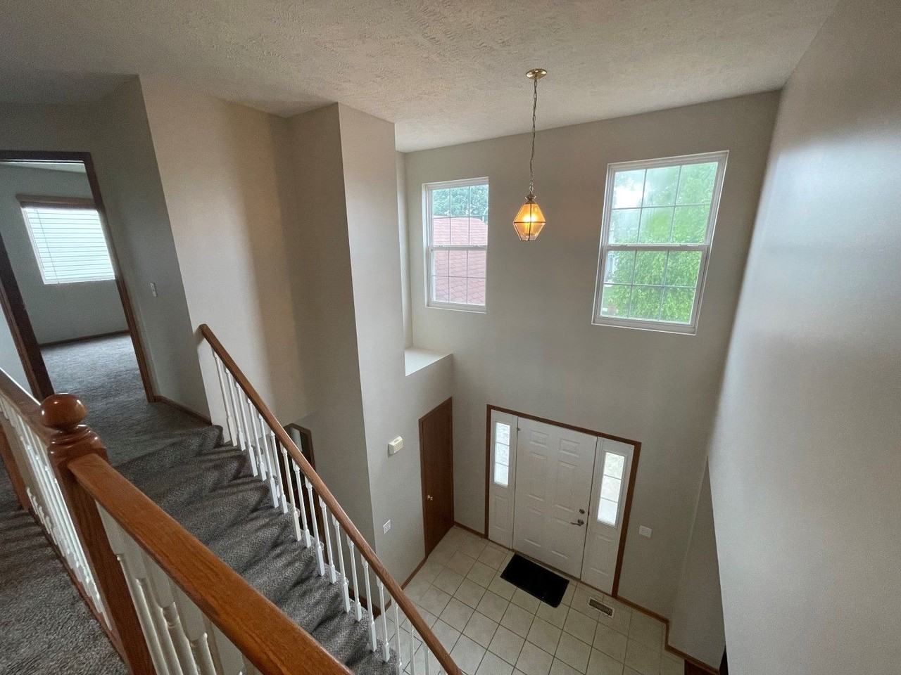 2709 Arrowhead Ln - Photo 3 of 13