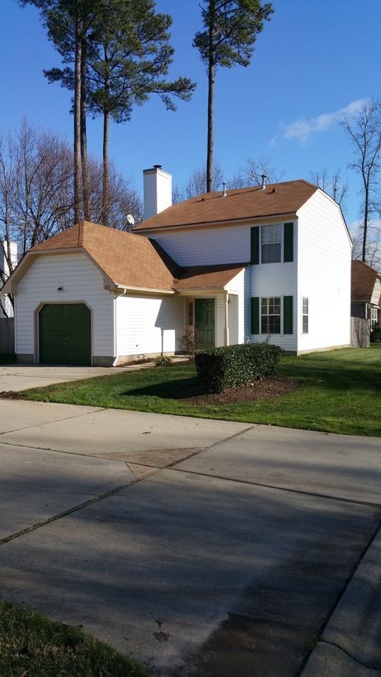 821 Greystone Trce - Photo 3 of 34