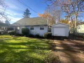 3537 Se 70th Ave - Photo 1 of 1