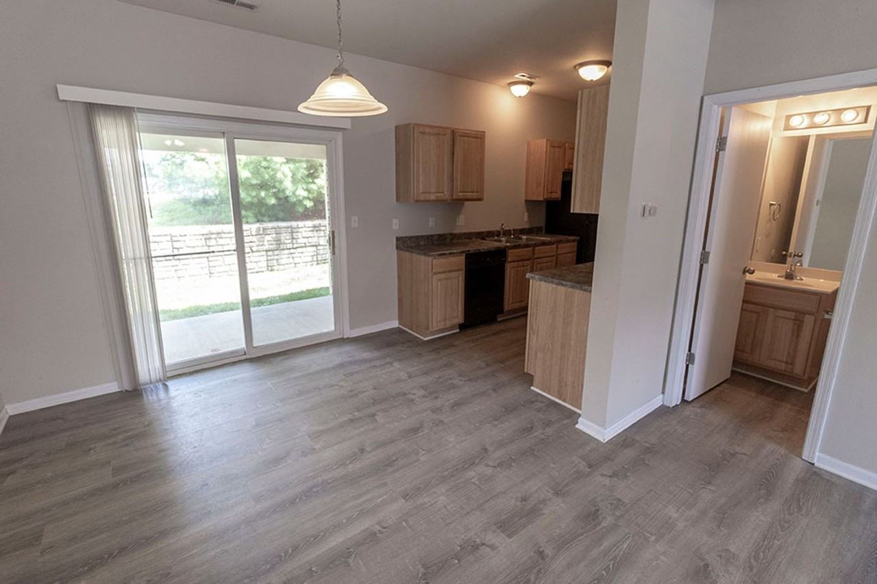 1643 Citadel Dr - Photo 6 of 29