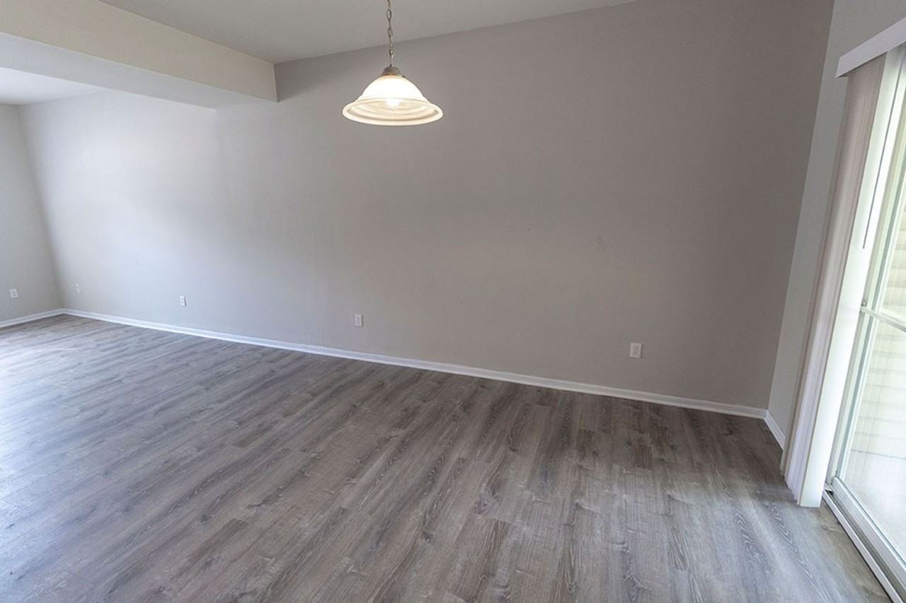 1643 Citadel Dr - Photo 7 of 29