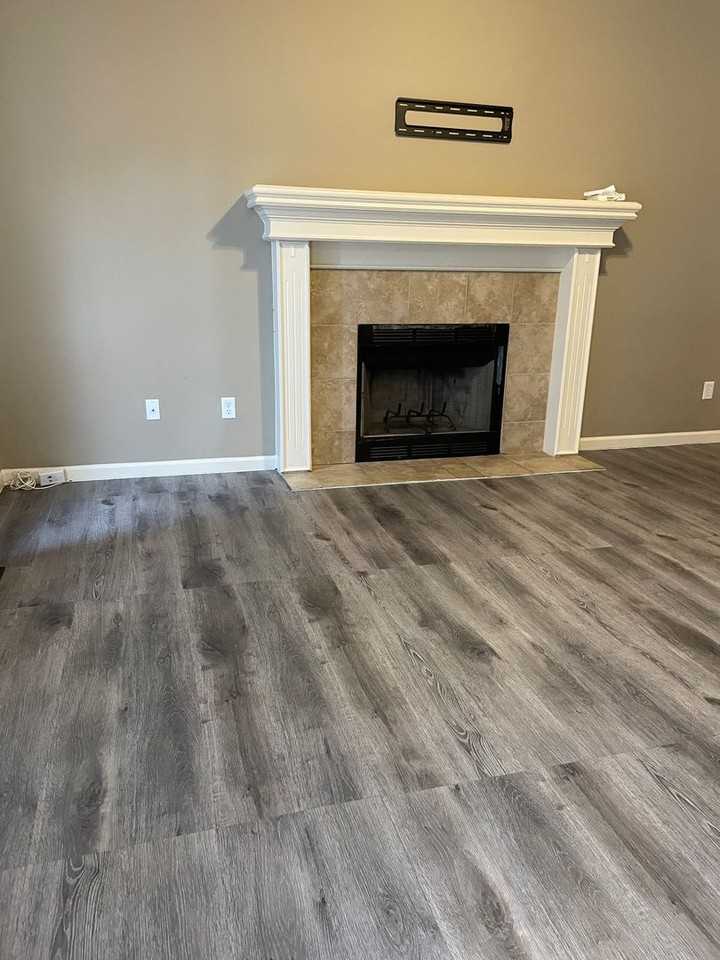 411 N Queen Ridge Ave - Photo 3 of 11