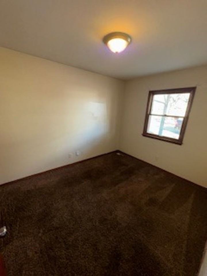 1813 S Kerth Ave - Photo 2 of 11