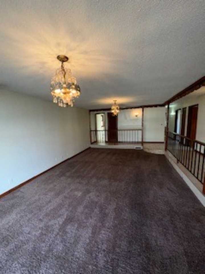 1813 S Kerth Ave - Photo 4 of 11