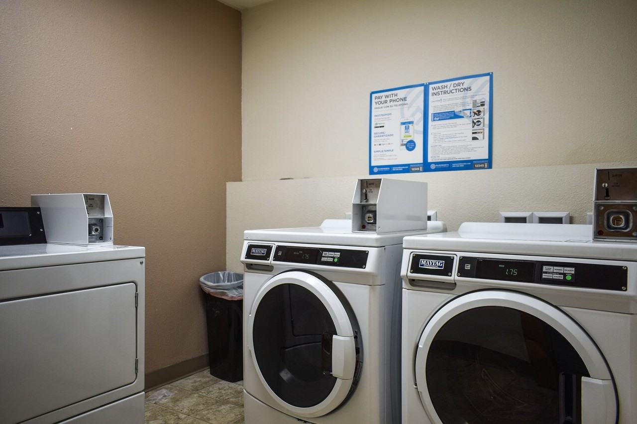Casa Grande Apartments - Photo 6 of 6