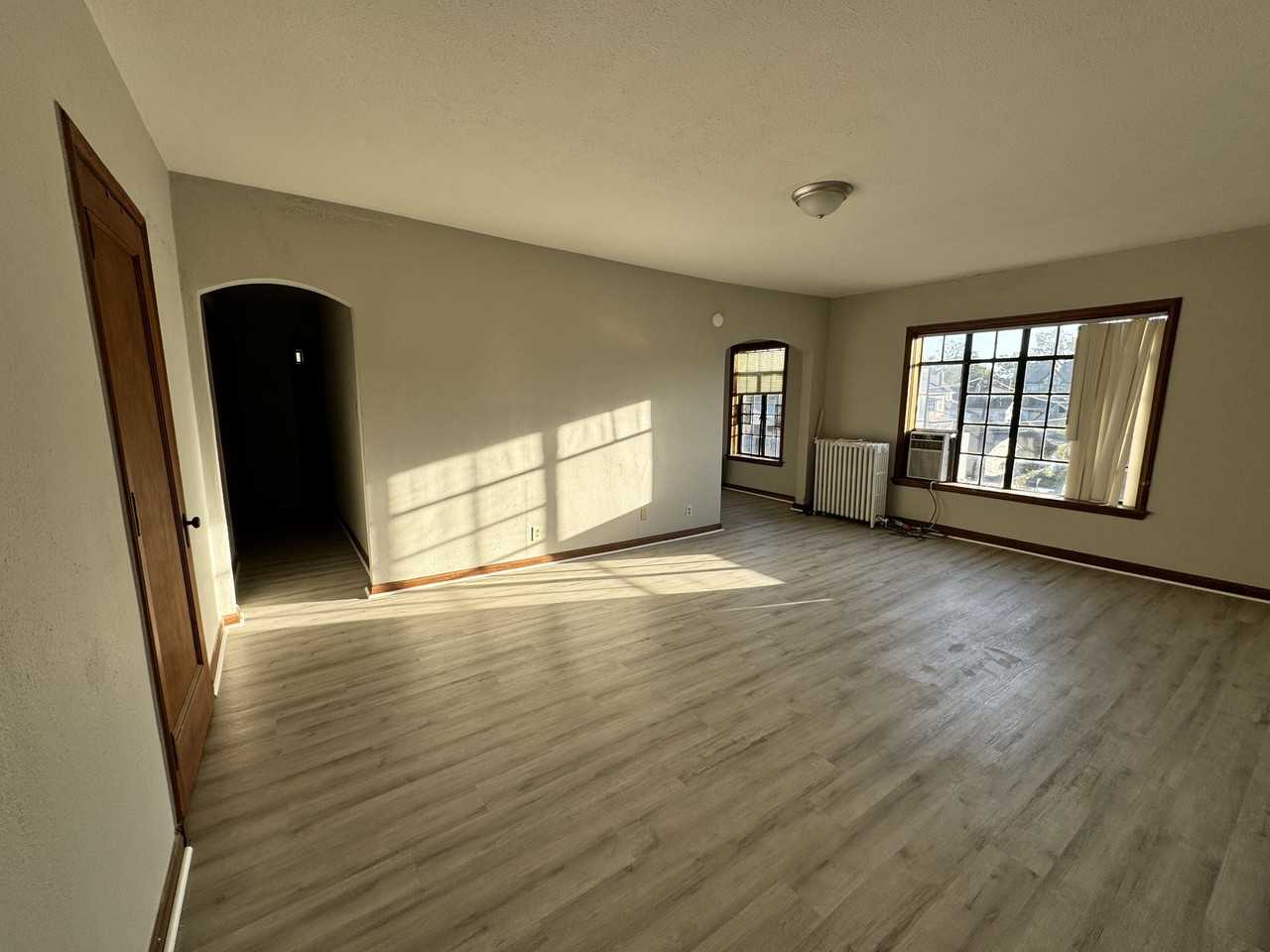 718 West Mulberry Street - Photo 3 of 9