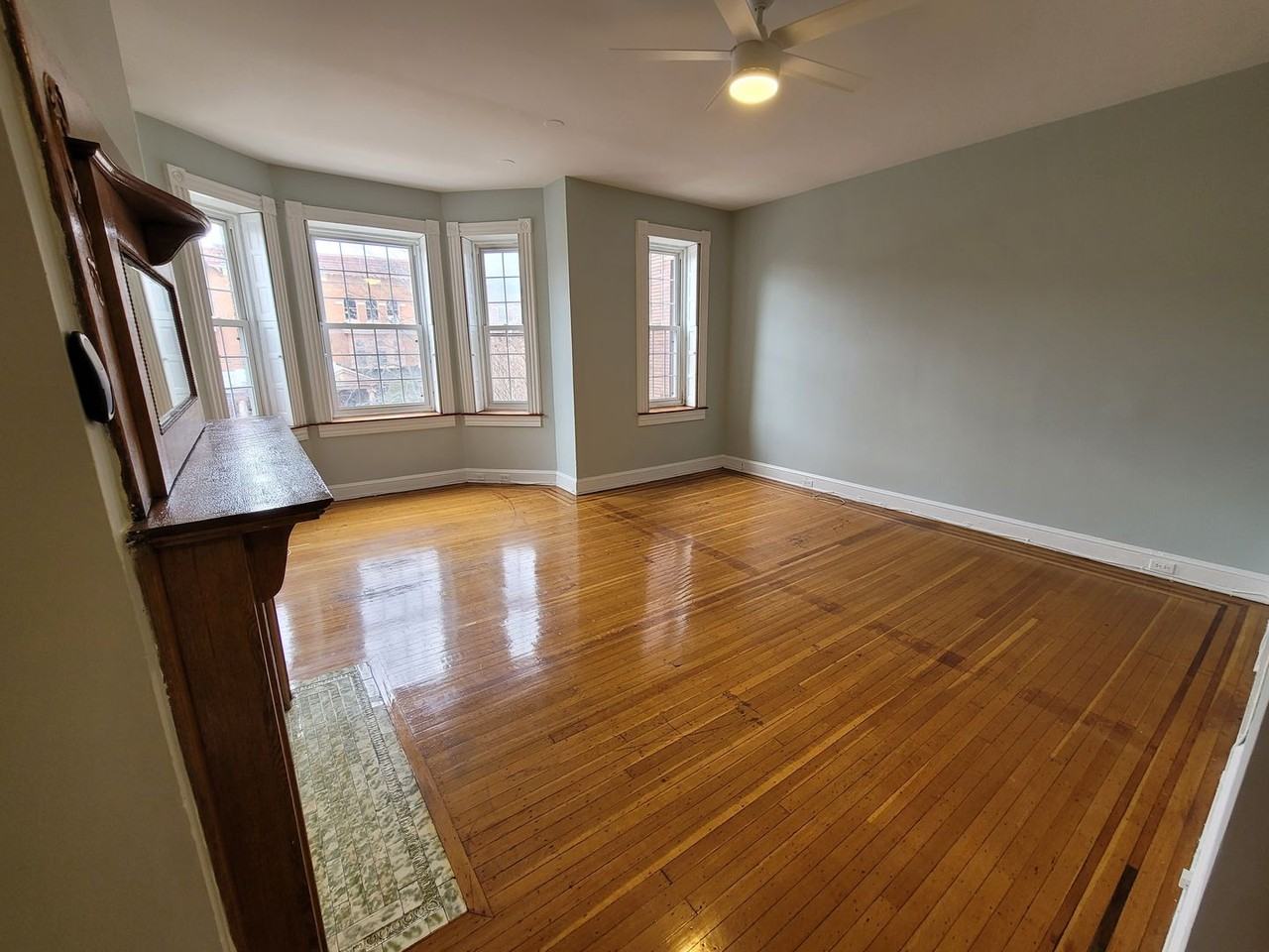 2809 Saint Paul St - Photo 2 of 10