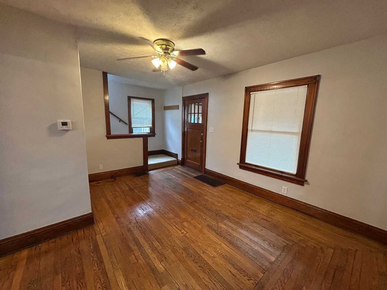 4546 Leo St - Photo 3 of 17