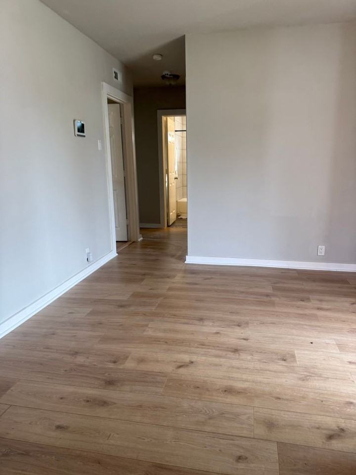 1001 Se 19th St - Photo 5 of 10