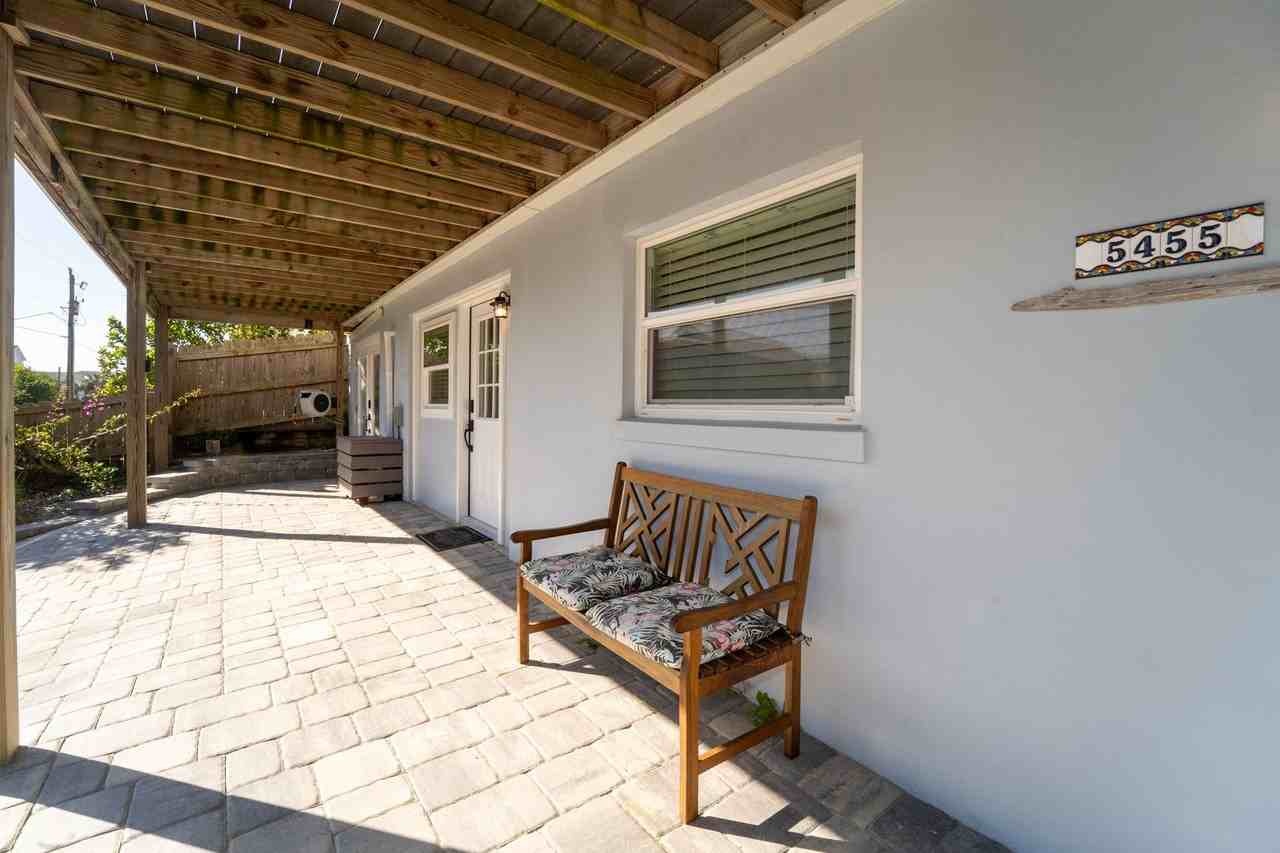 5455 Pelican Way - Photo 6 of 43