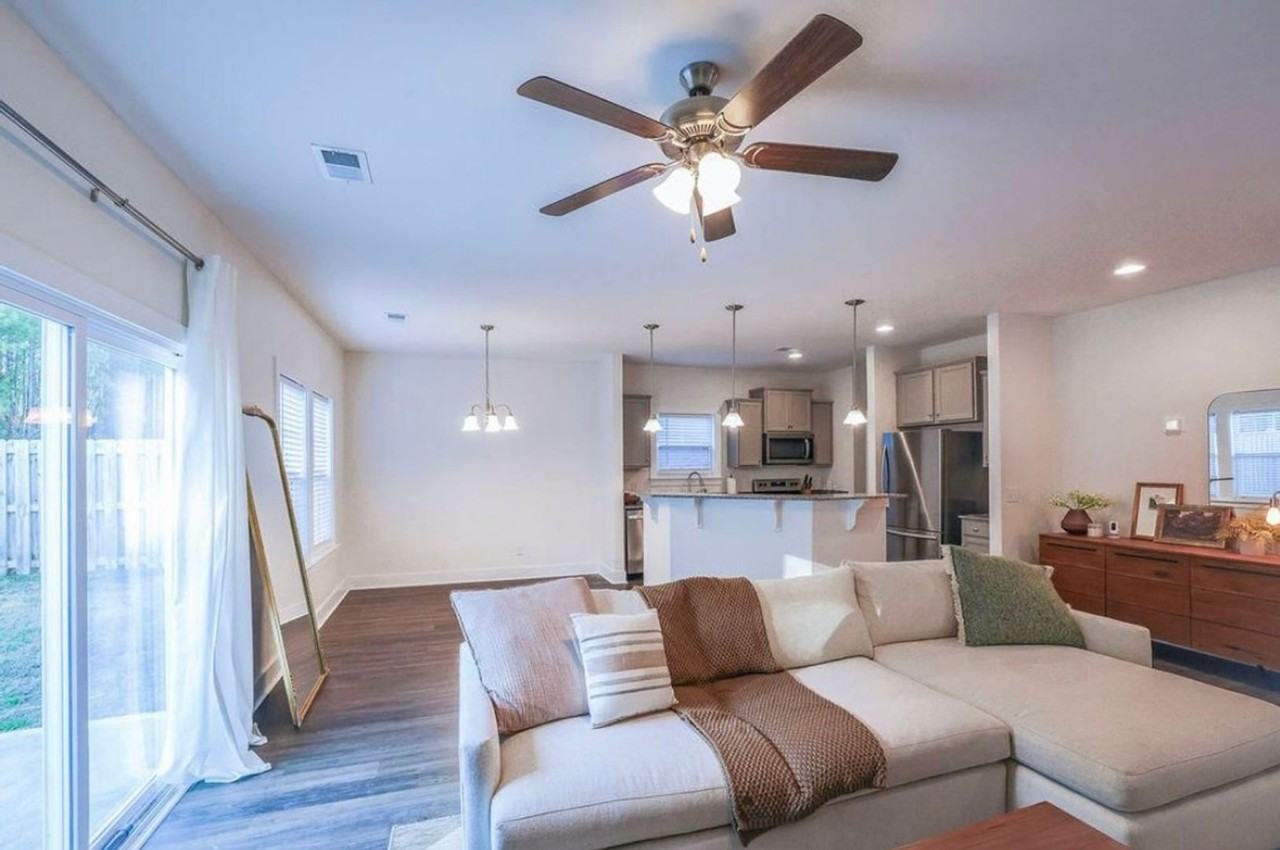 1423 Feldspar Ct - Photo 4 of 46