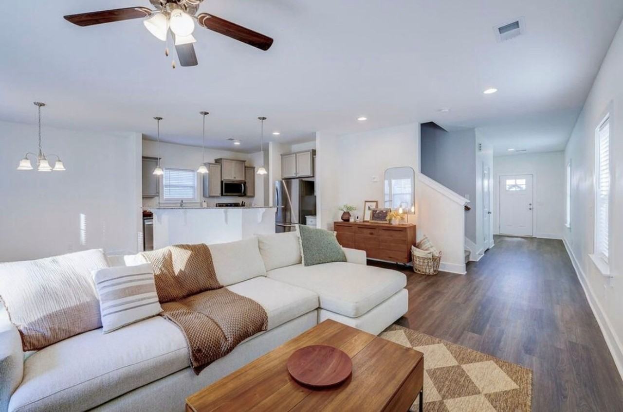 1423 Feldspar Ct - Photo 3 of 46