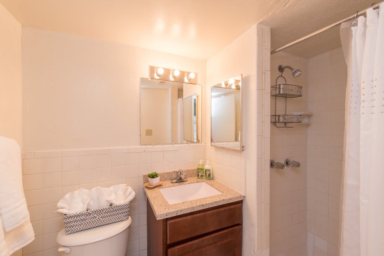 GEORGETOWN DPM LLC - Photo 6 of 50