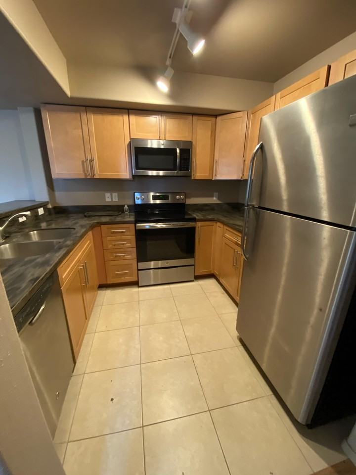 3406 W Vela Pl #A - Photo 2 of 14