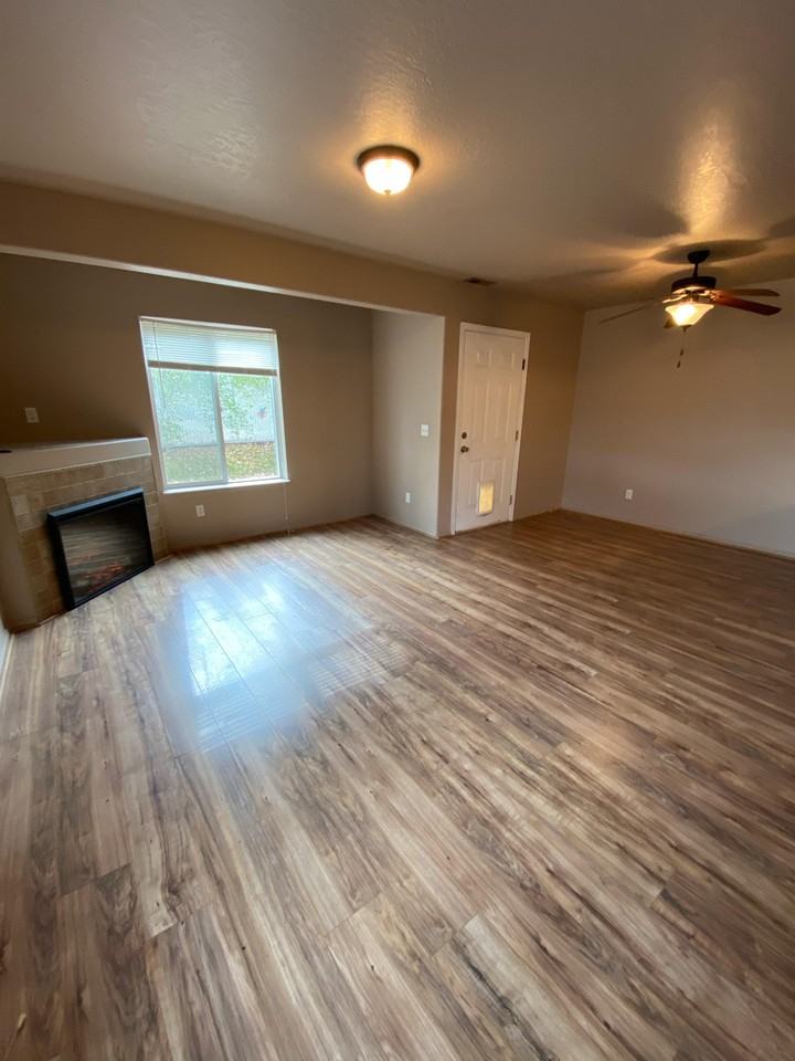 3406 W Vela Pl #A - Photo 4 of 14