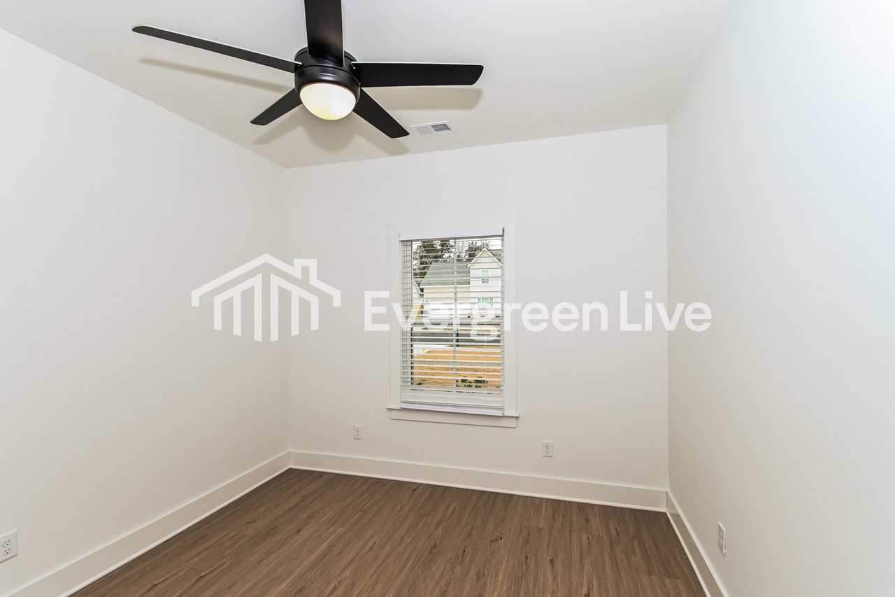 4381 Mcswain Dr - Photo 5 of 13