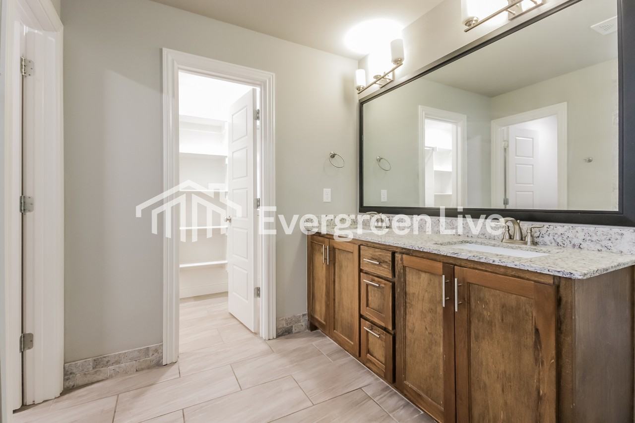 1925 Seabolt St - Photo 5 of 14