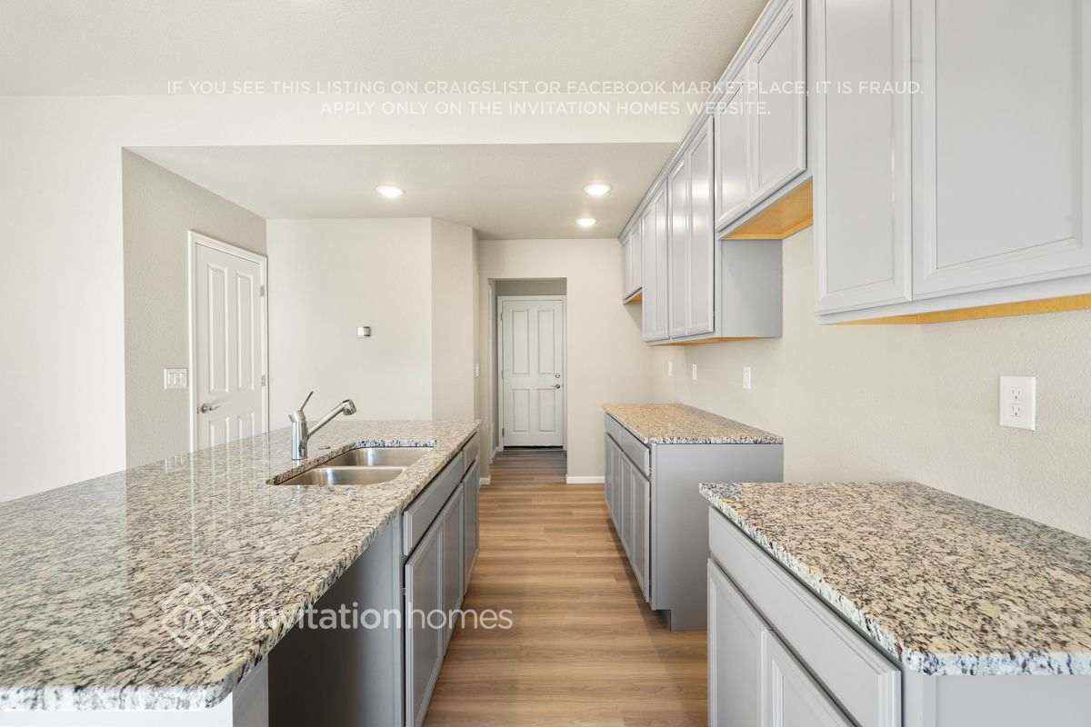 11441 Whistling Duck Way - Photo 6 of 15