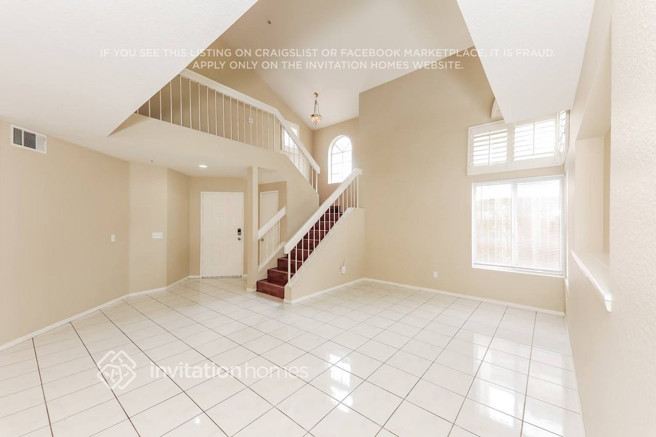 11761 Malagon Dr - Photo 6 of 18