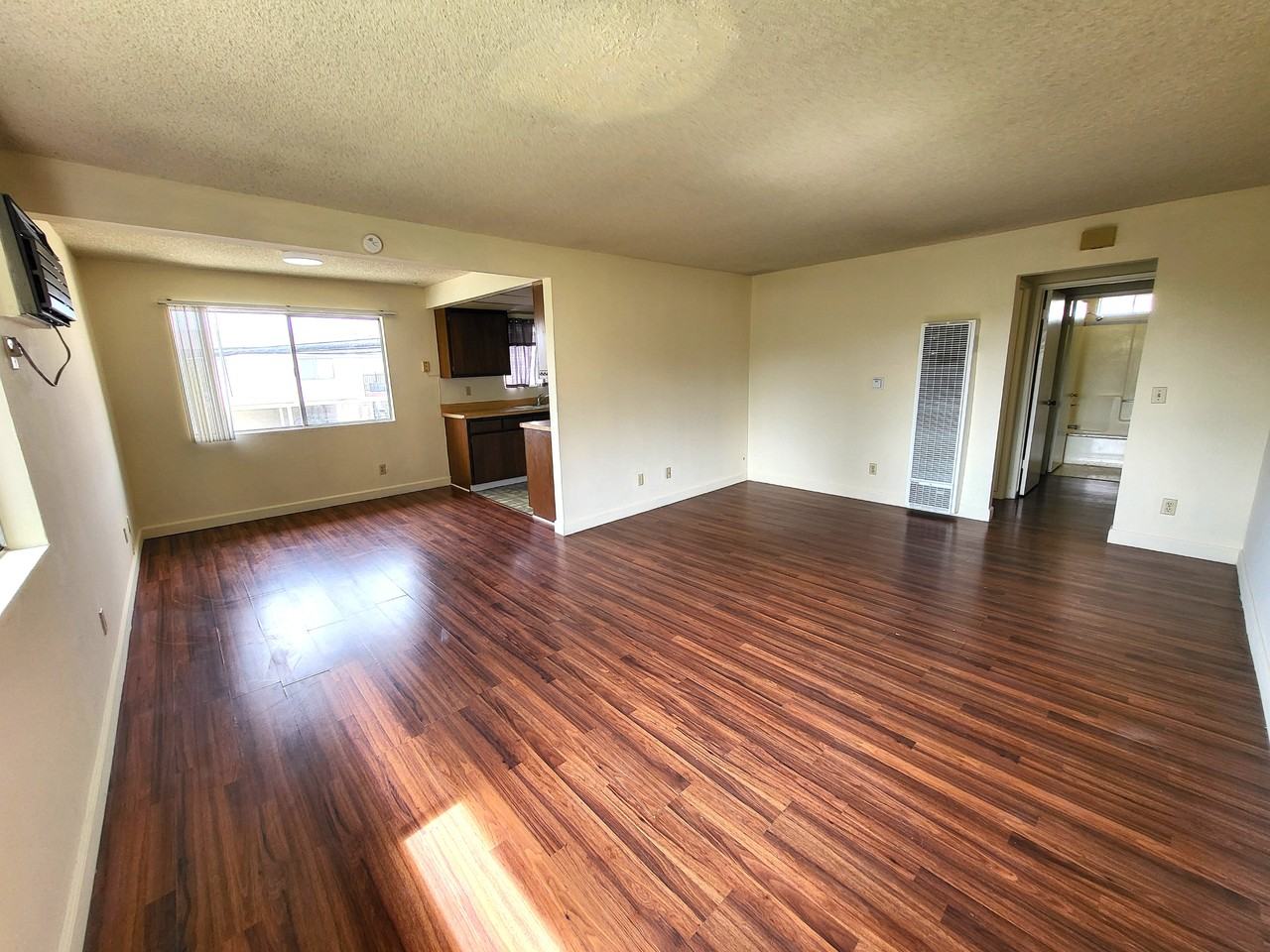 10669 Walnut St #10669 - Photo 4 of 19