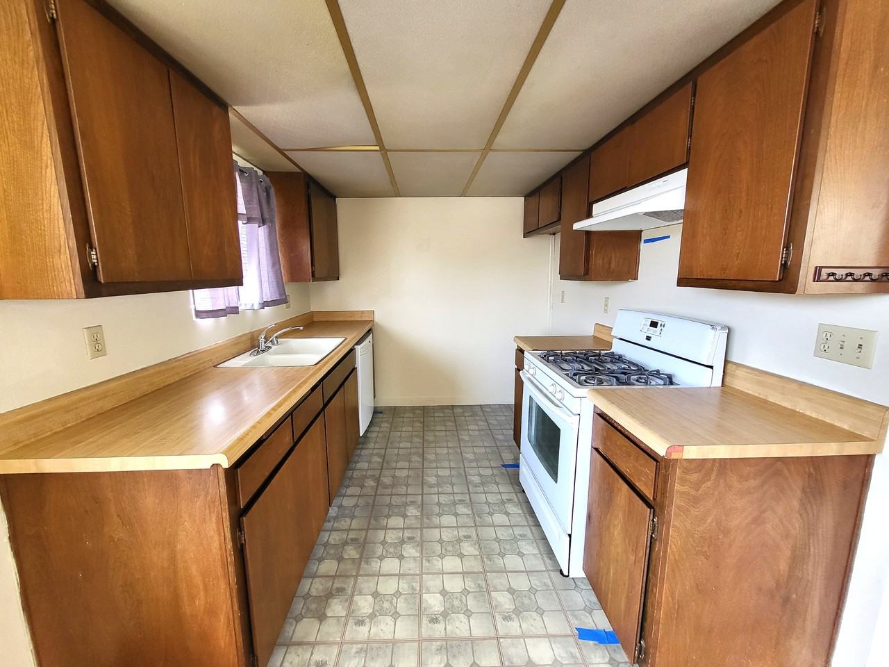 10669 Walnut St #10669 - Photo 7 of 19